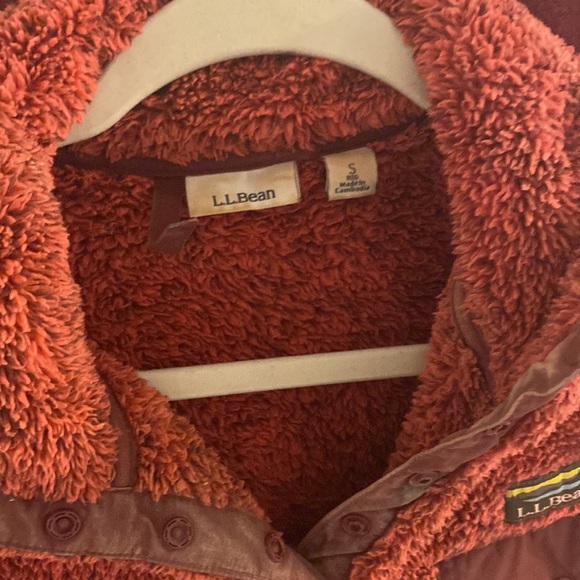 LL bean pullover - Picture 2 of 5